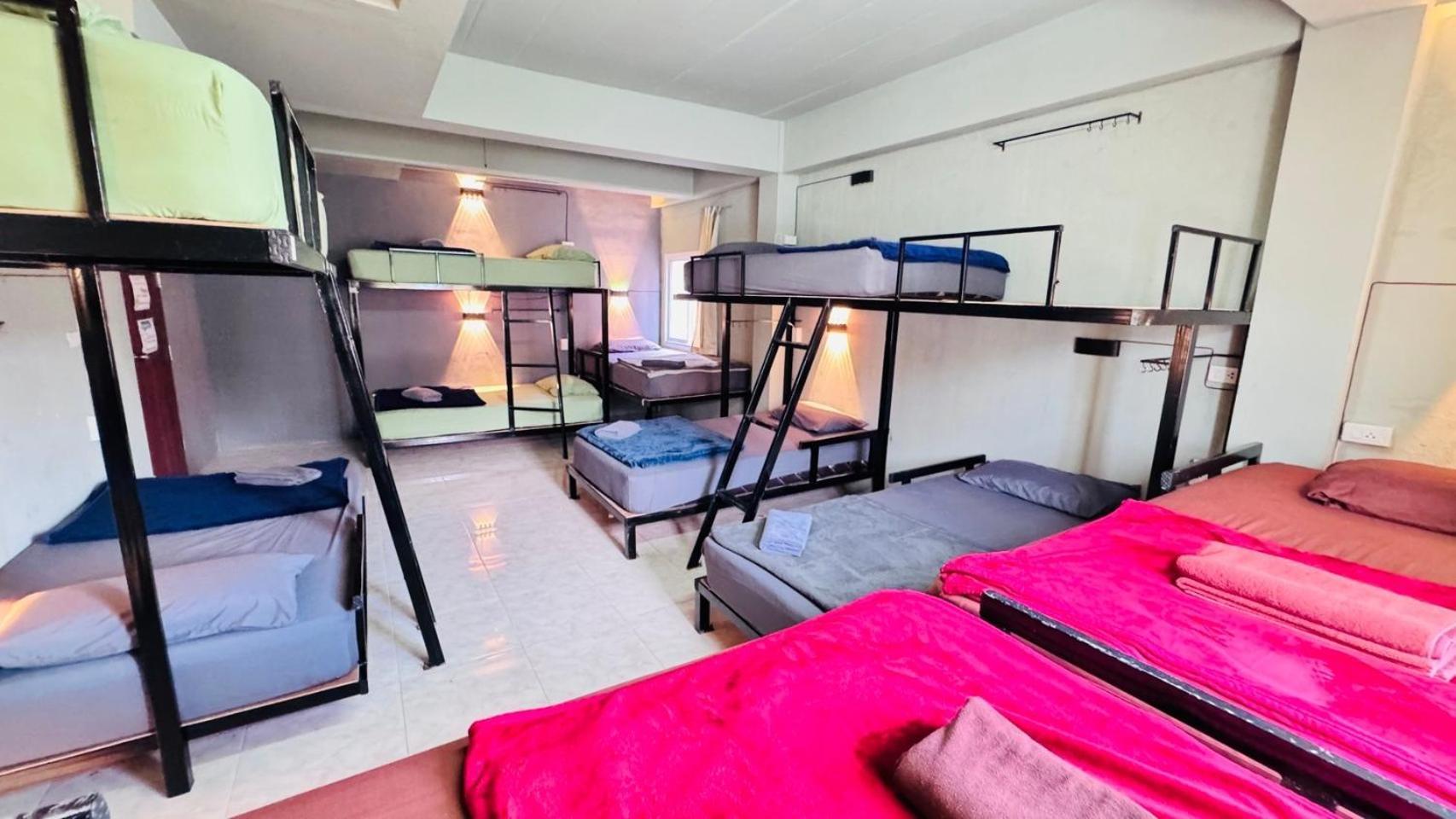 Stay At Moon Hostel Хаад Рин Экстерьер фото