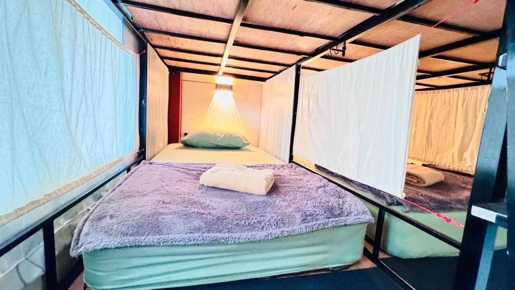 Stay At Moon Hostel Хаад Рин Экстерьер фото